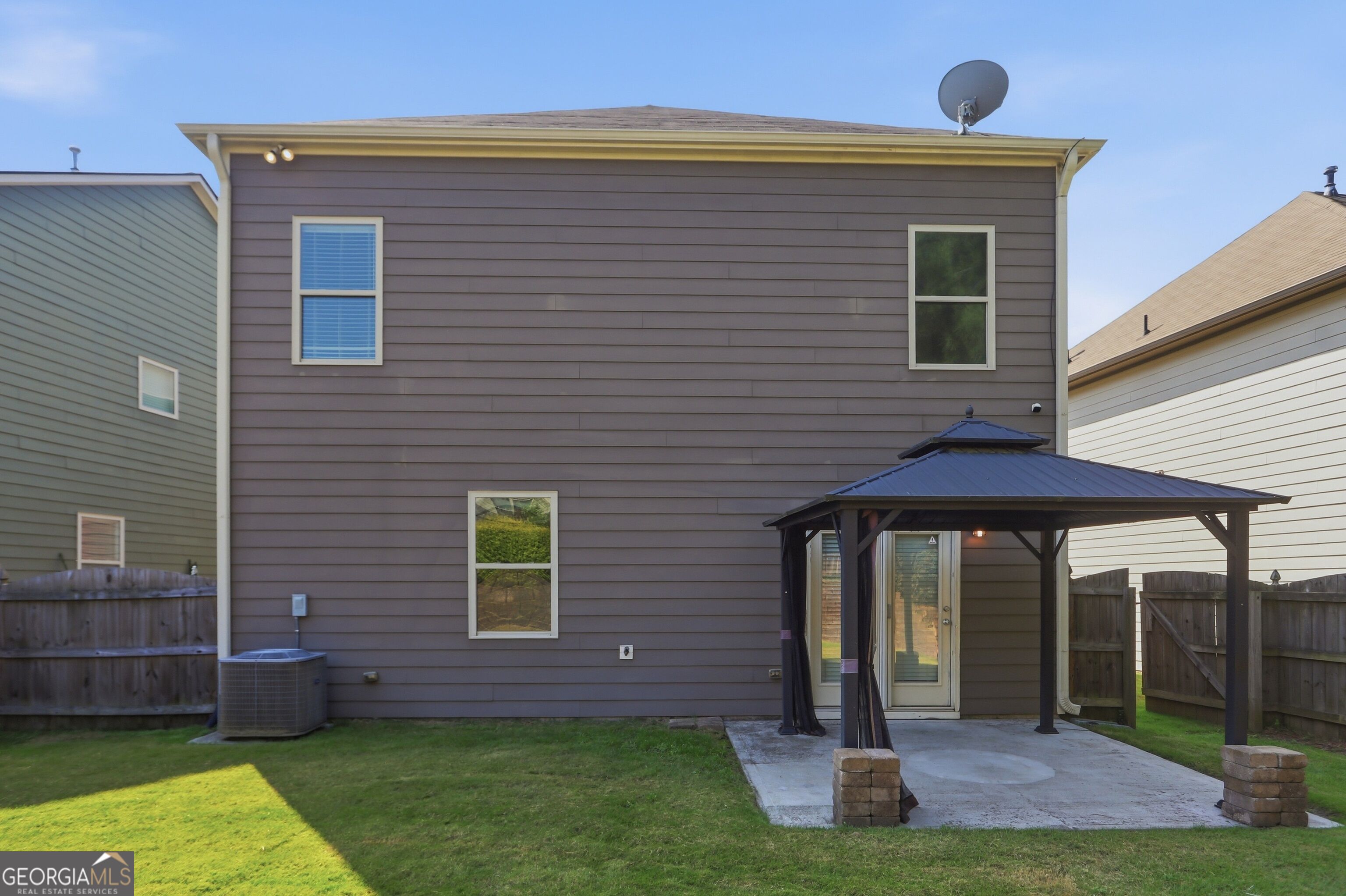 272 Shaw Drive Property Photo 5