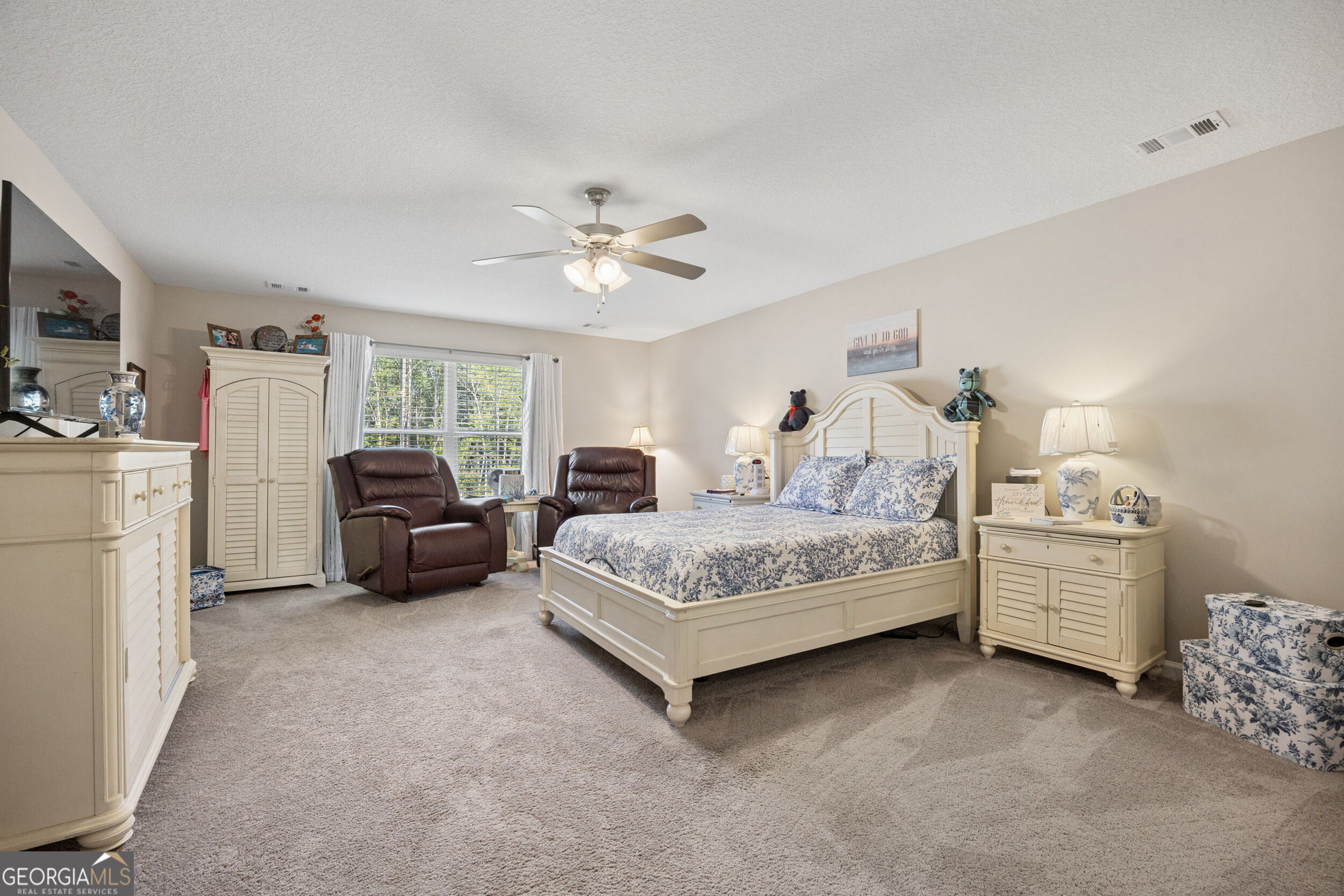 10 High Meadow Crossing Property Photo 20