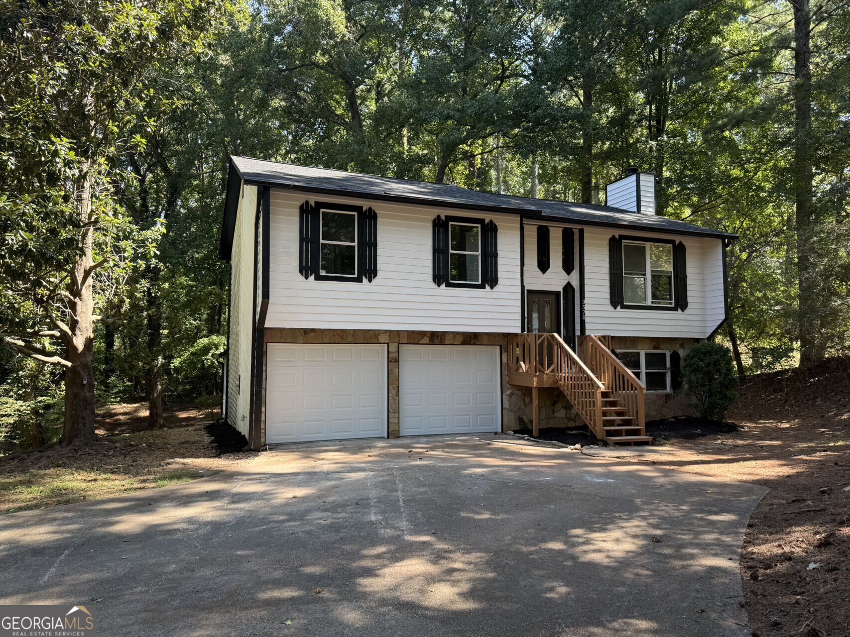 3570 Brenda Court Property Photo 1