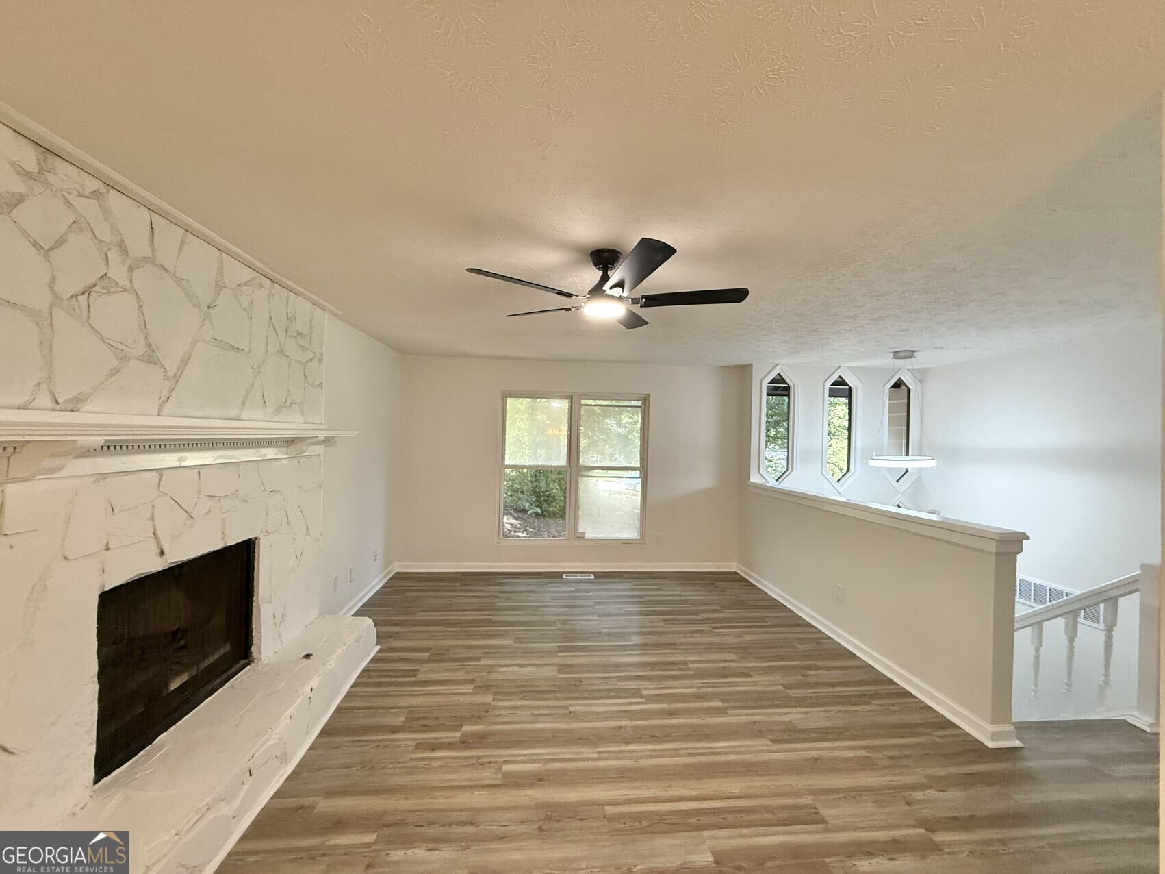 3570 Brenda Court Property Photo 4