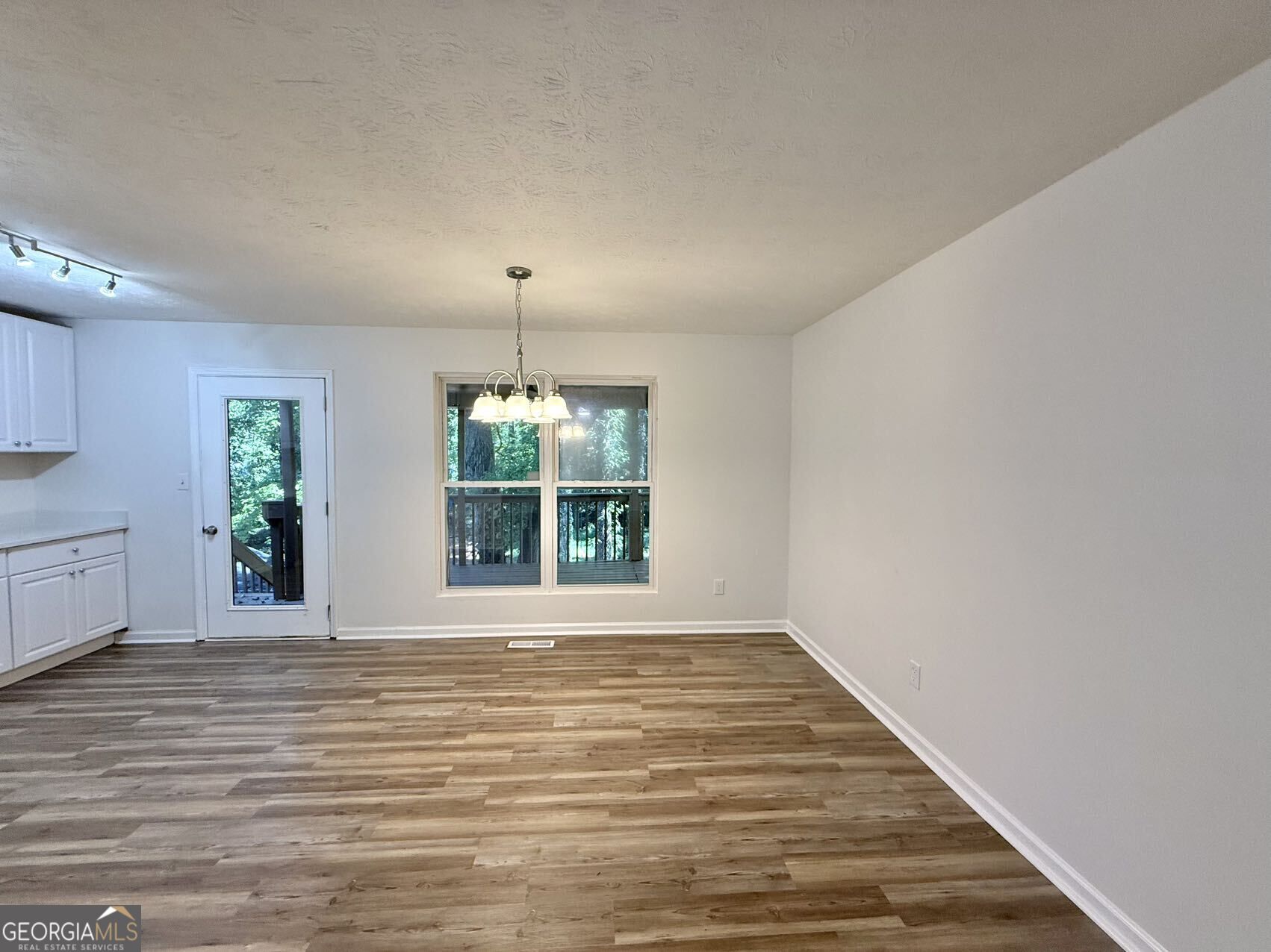 3570 Brenda Court Property Photo 5