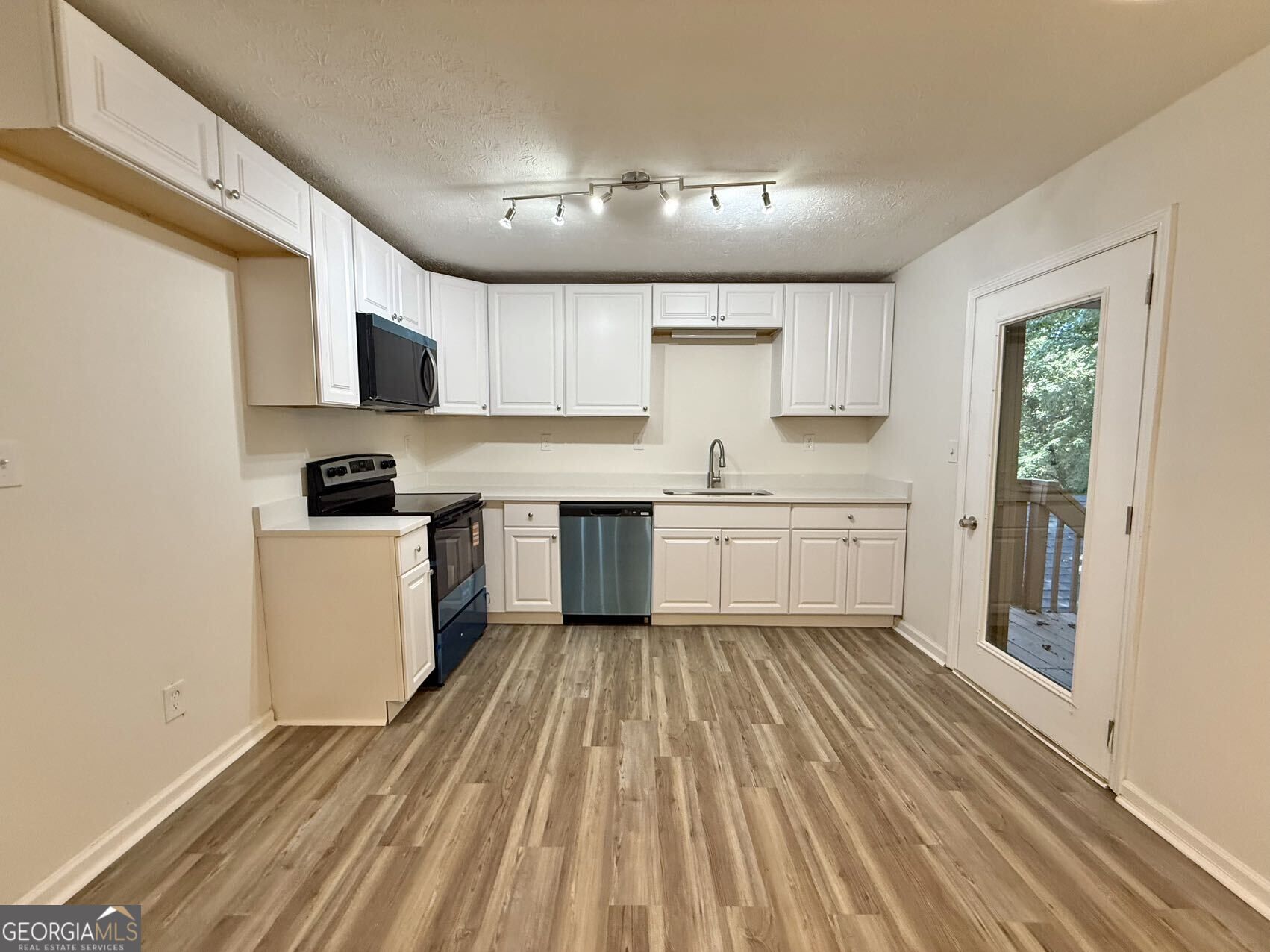 3570 Brenda Court Property Photo 7