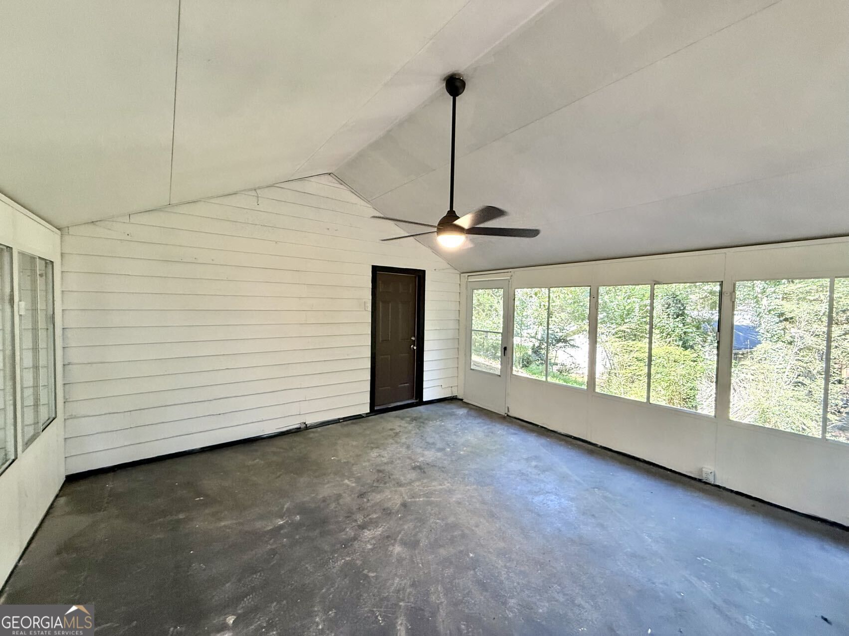 3570 Brenda Court Property Photo 28