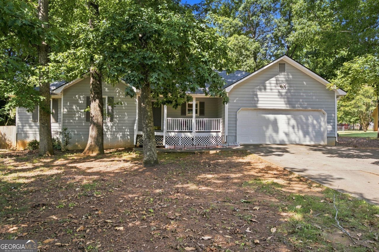 11212 Hemlock Road Property Photo 2