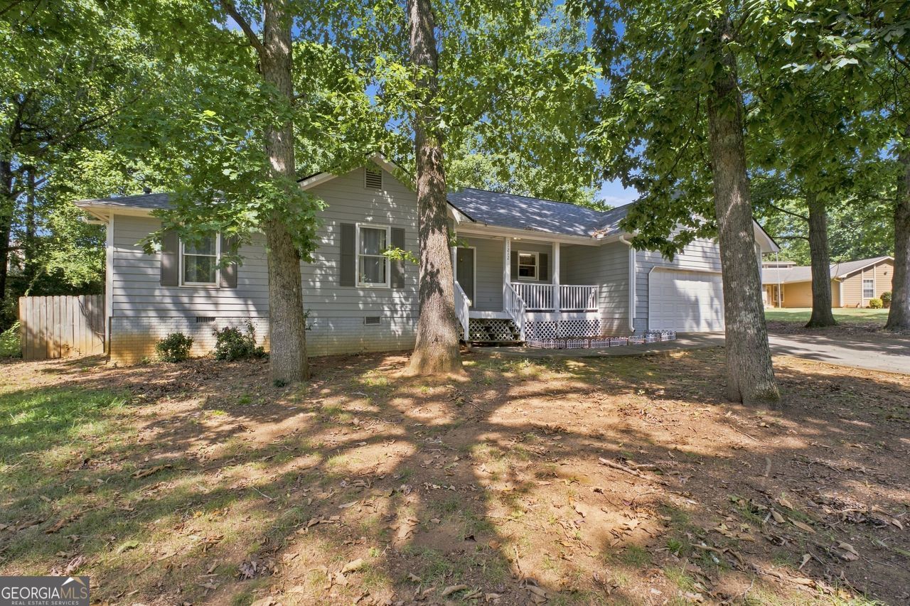 11212 Hemlock Road Property Photo 3