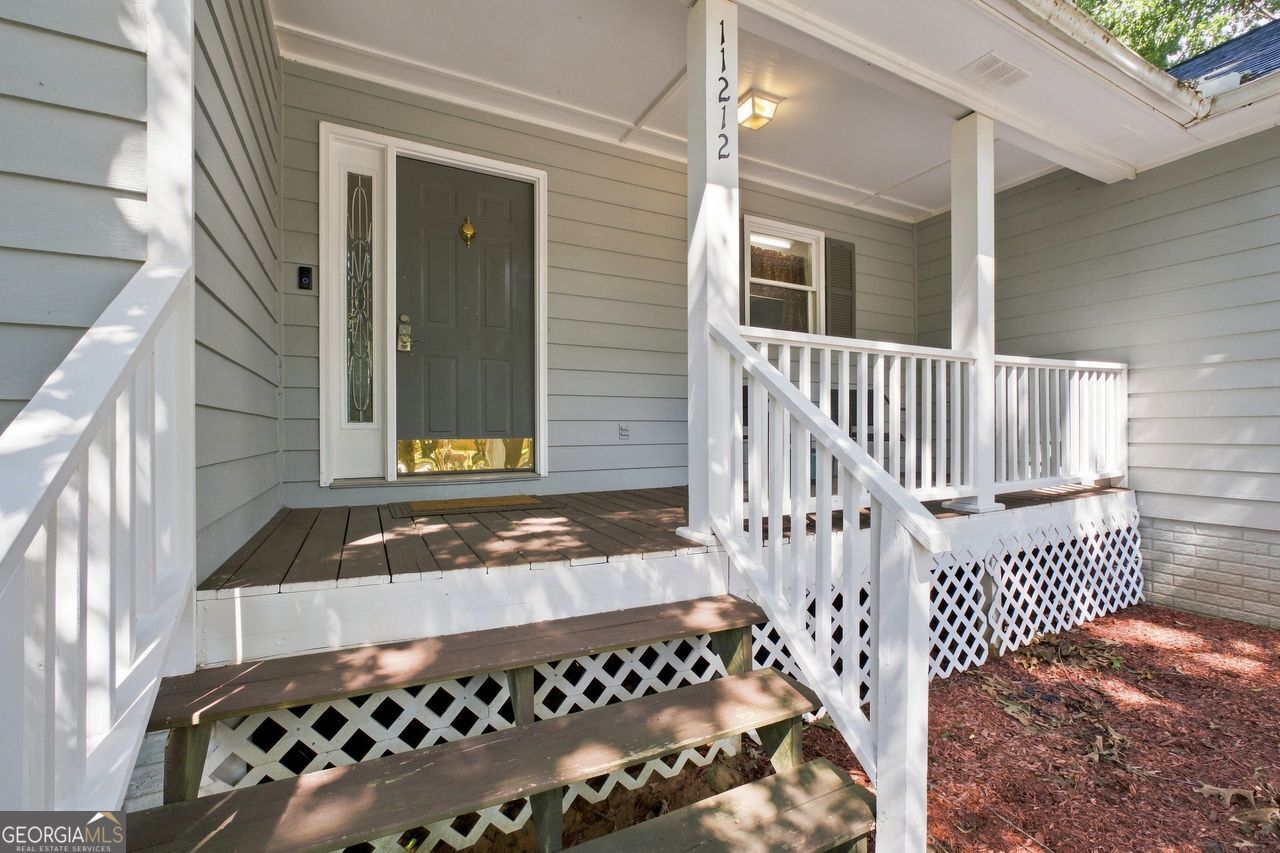 11212 Hemlock Road Property Photo 6