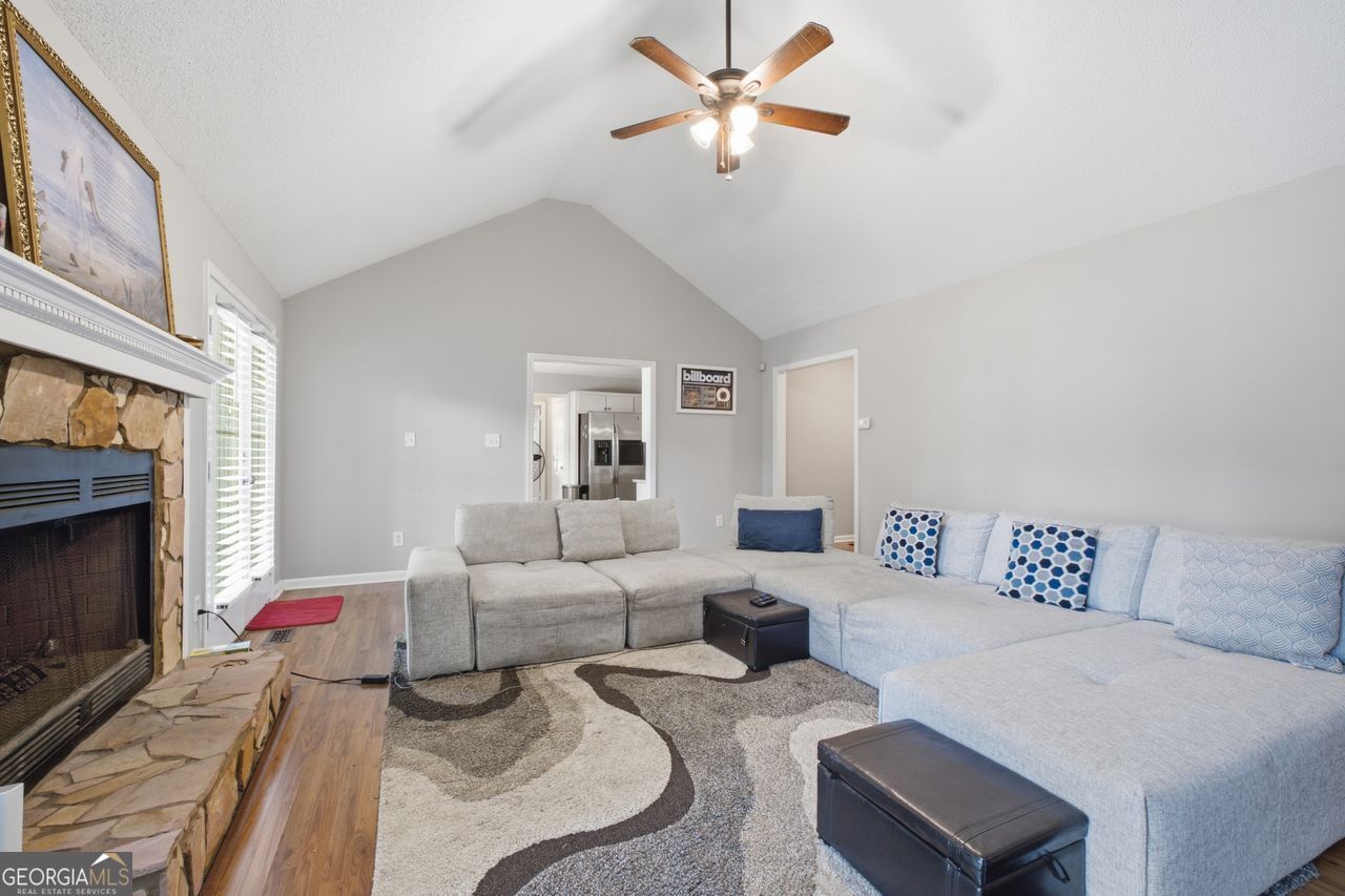 11212 Hemlock Road Property Photo 11