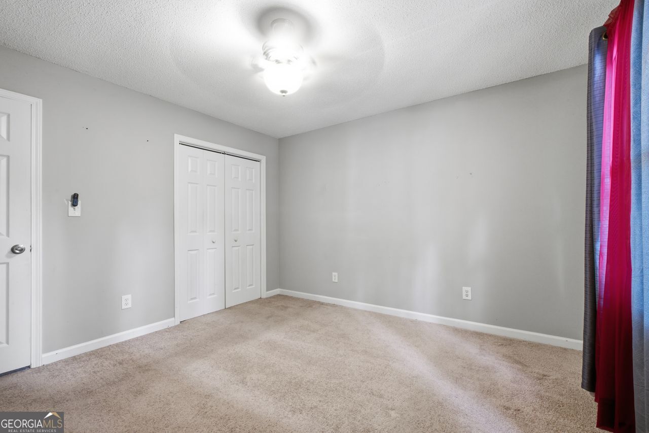 11212 Hemlock Road Property Photo 18