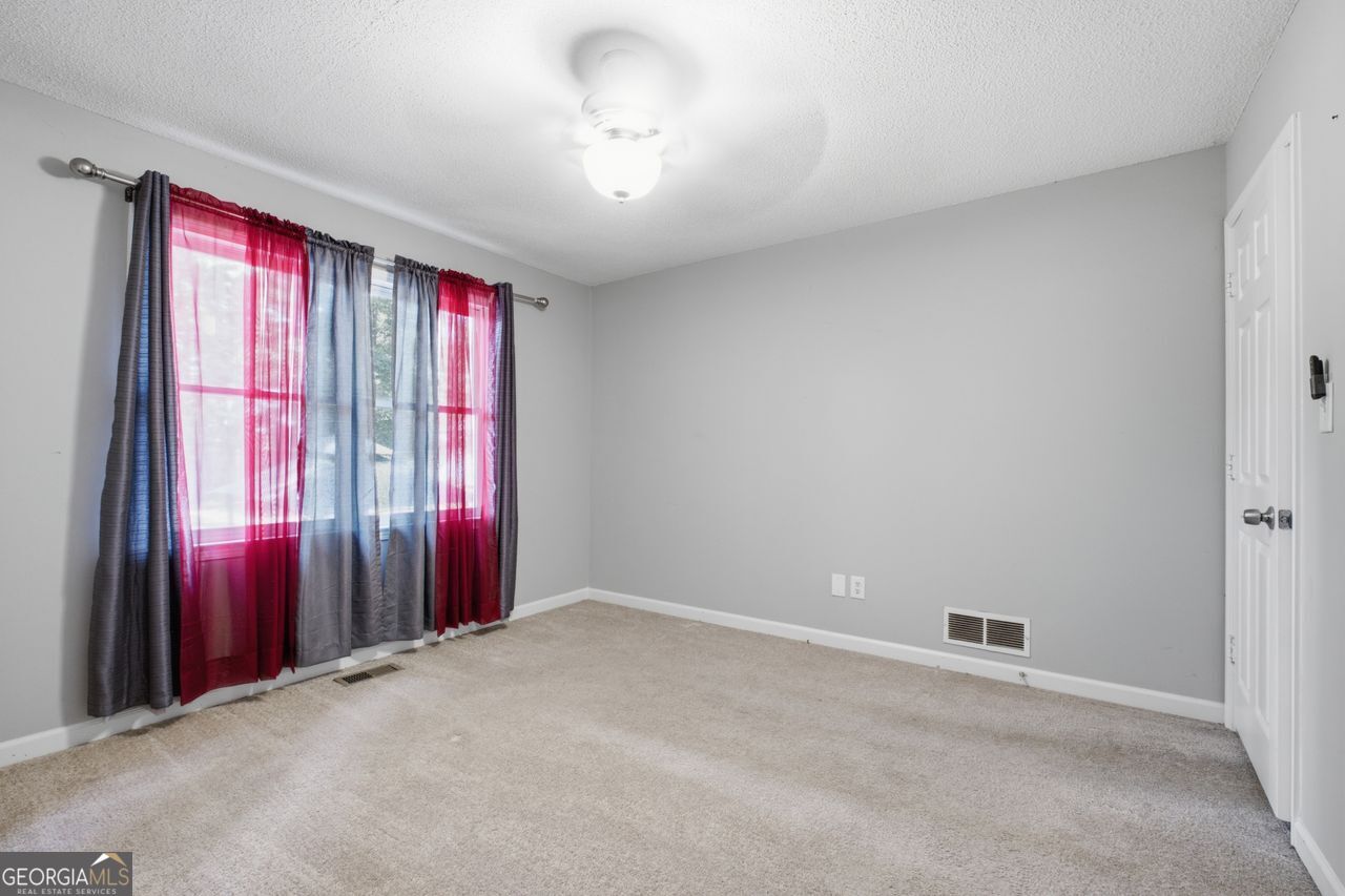 11212 Hemlock Road Property Photo 19