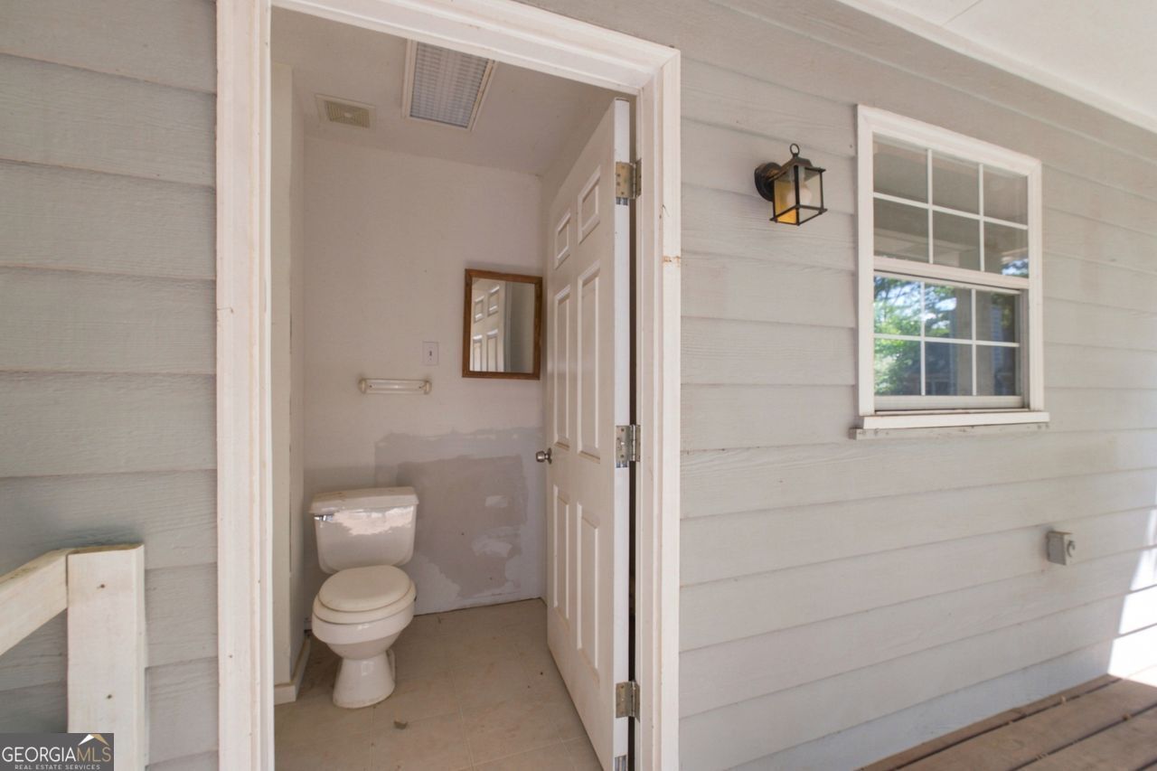11212 Hemlock Road Property Photo 30