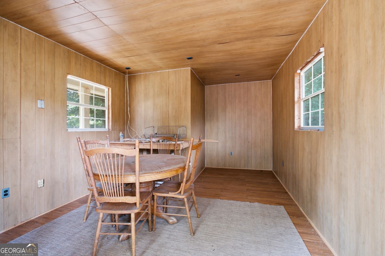 11212 Hemlock Road Property Photo 31