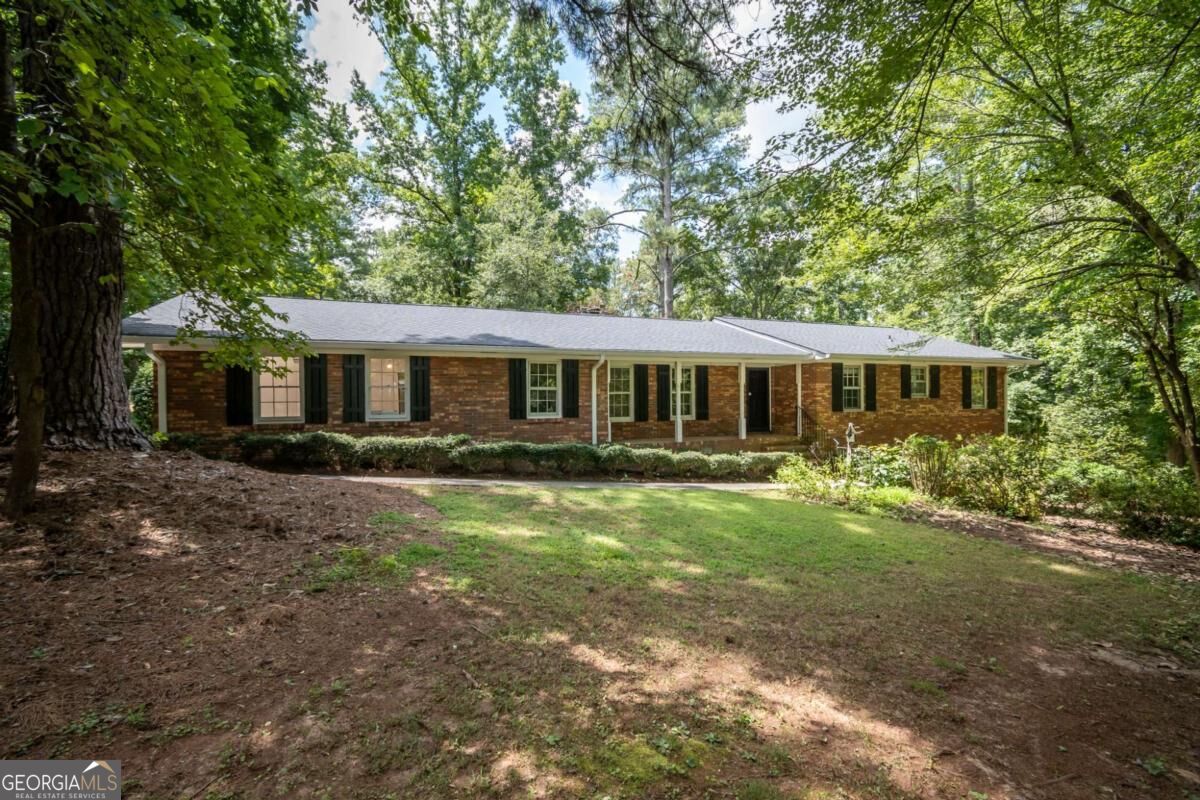 135 Old Fort Road Property Photo 2