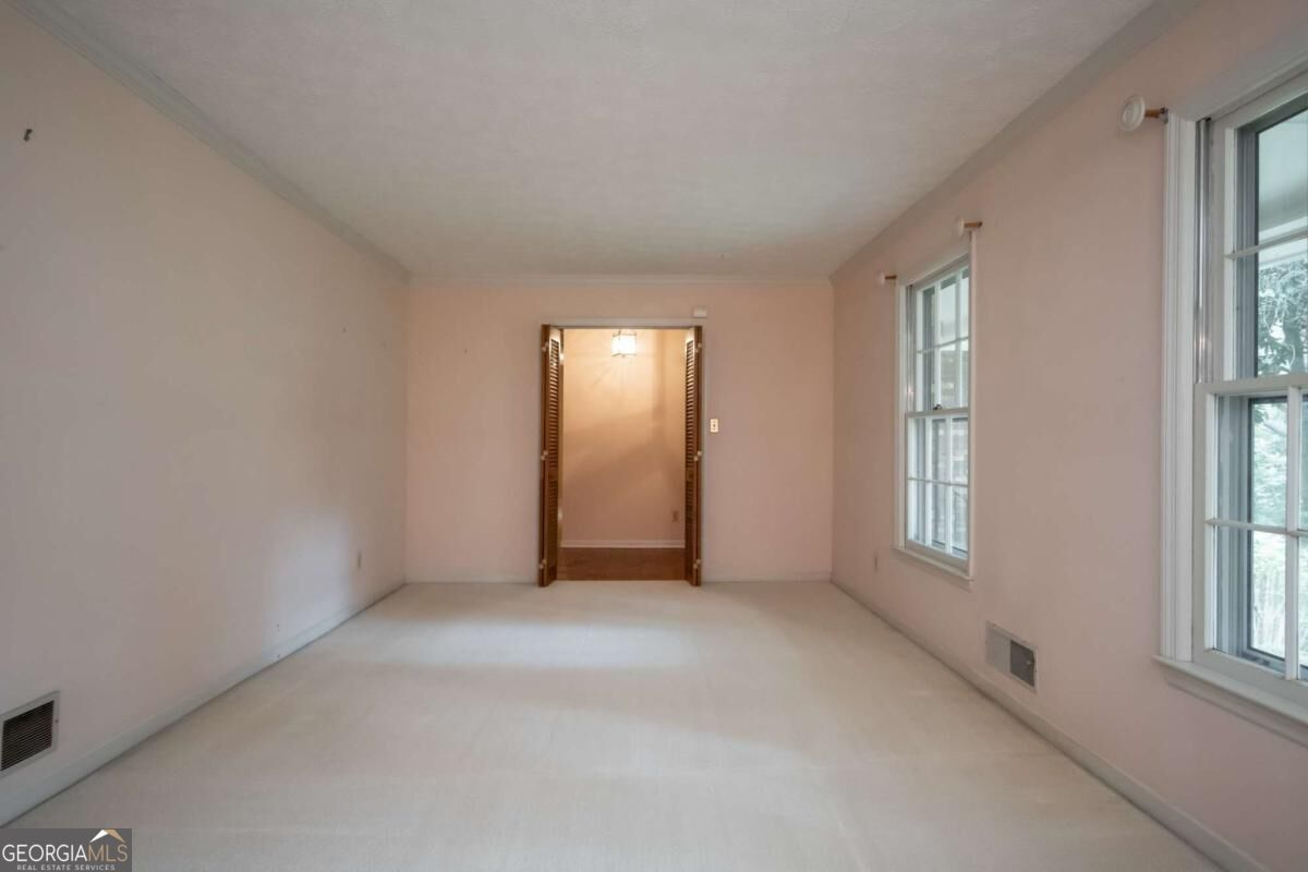 135 Old Fort Road Property Photo 11