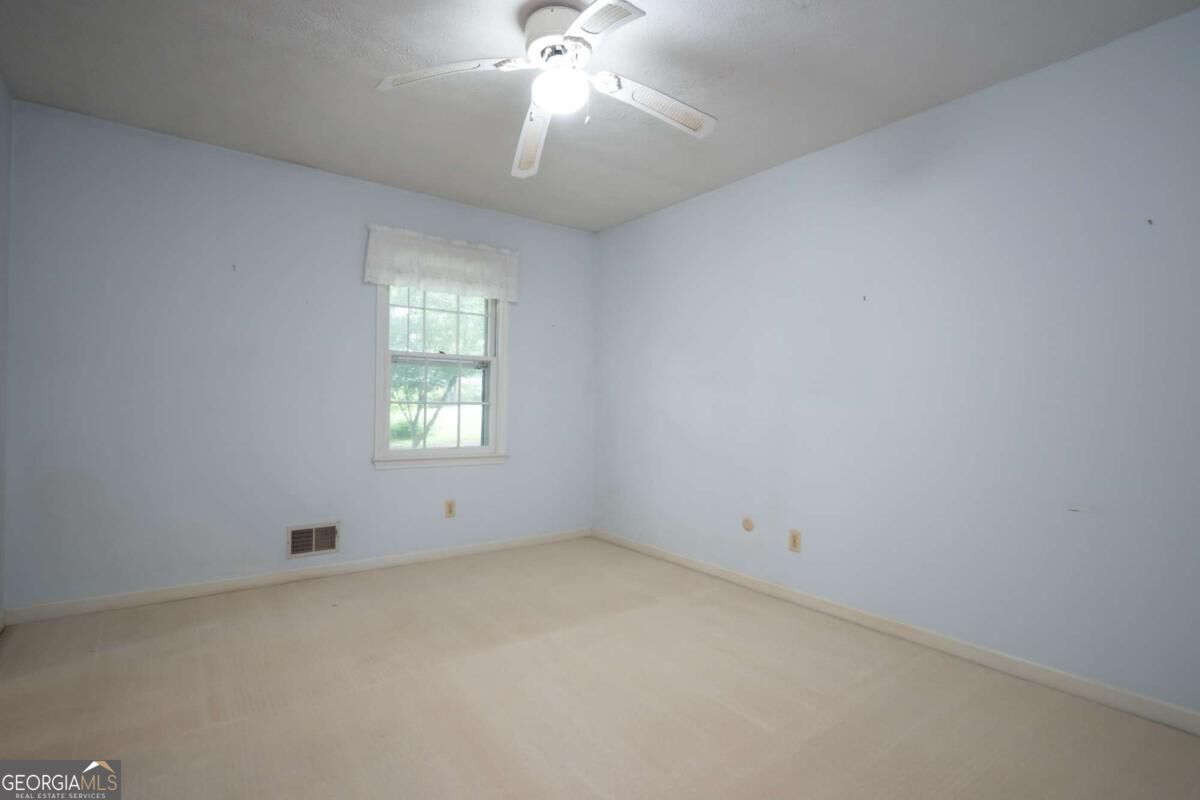 135 Old Fort Road Property Photo 32