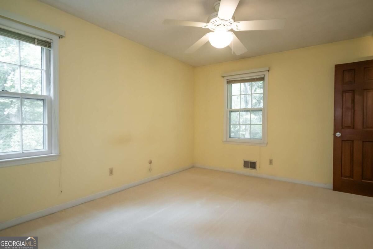 135 Old Fort Road Property Photo 40