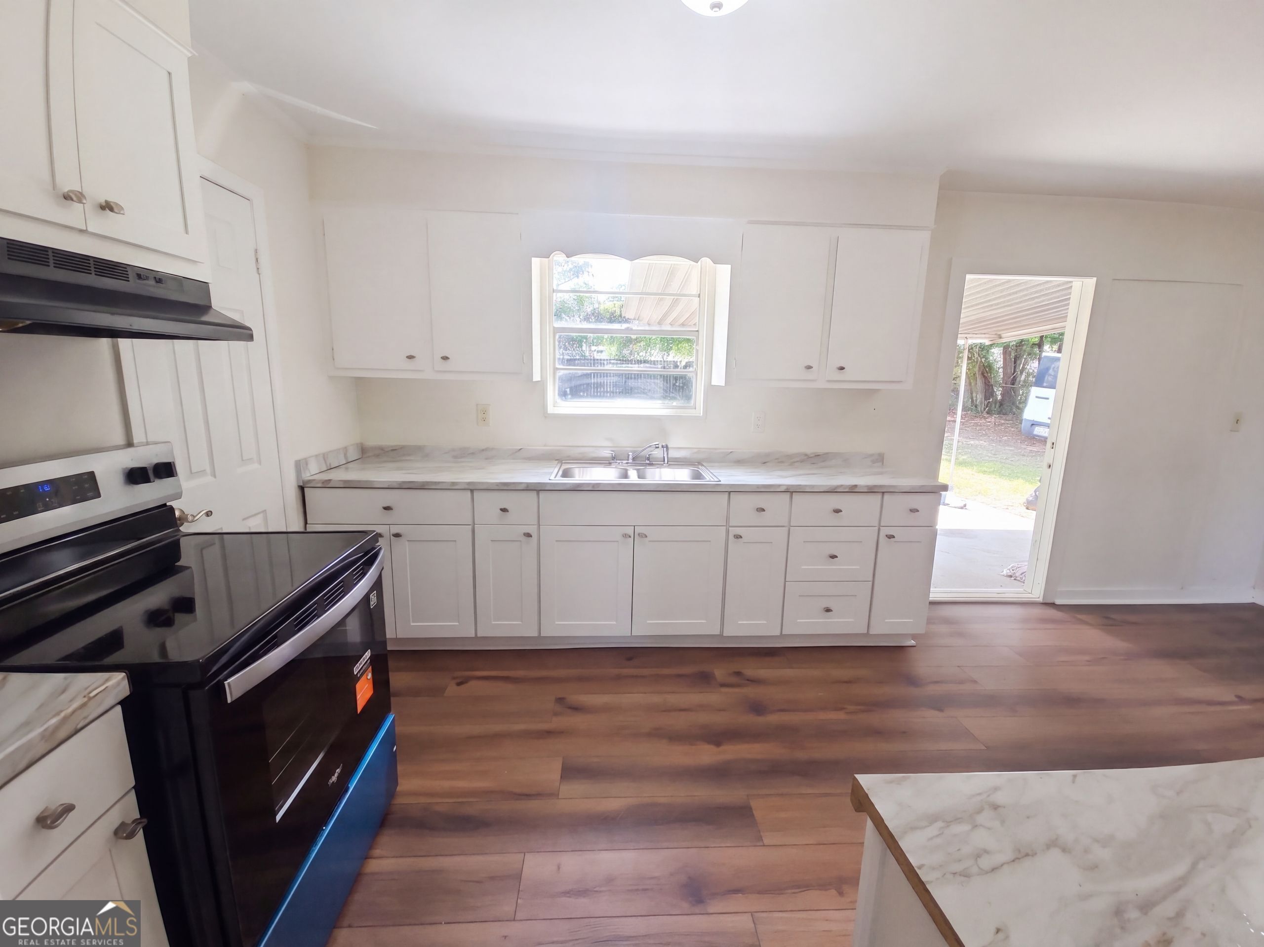 1812 Empress Avenue Property Photo 2