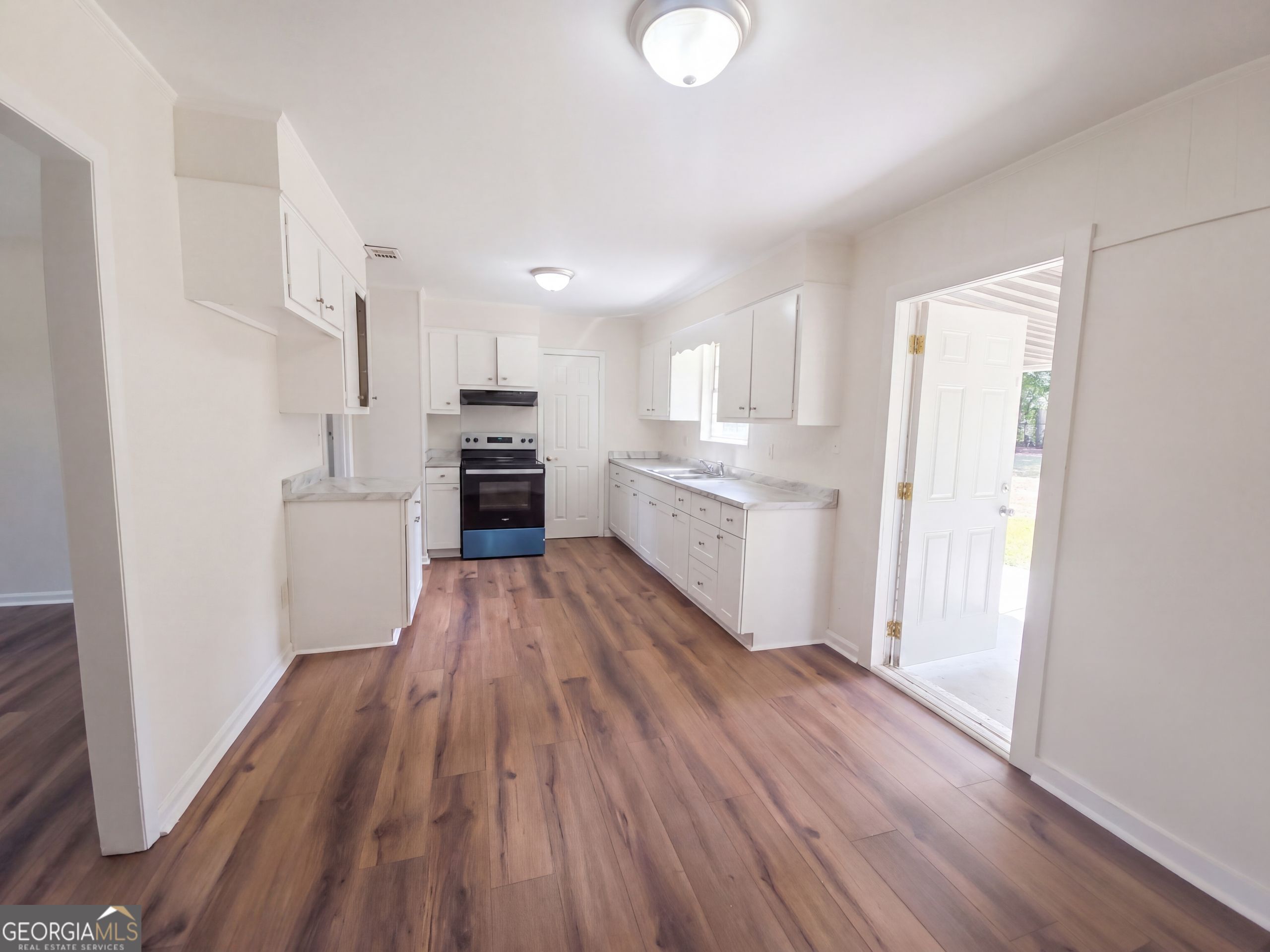 1812 Empress Avenue Property Photo 15