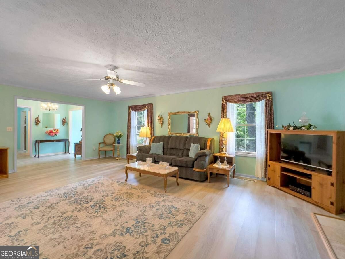 240 Riverview Road Property Photo 25
