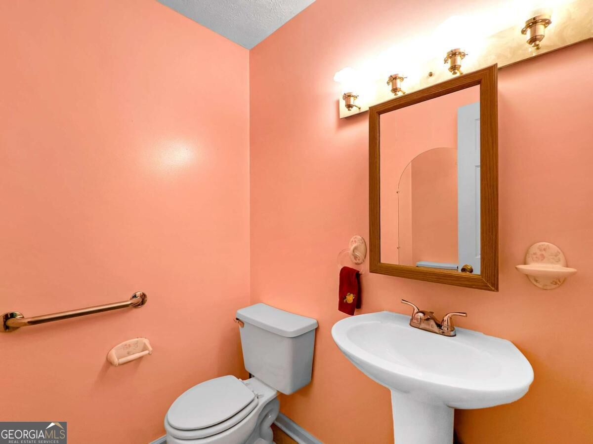 240 Riverview Road Property Photo 37