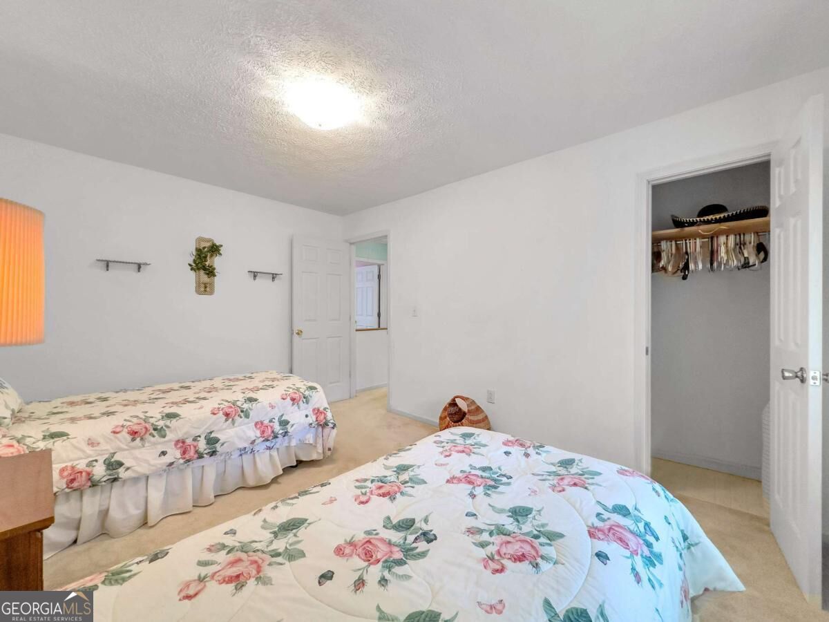 240 Riverview Road Property Photo 41
