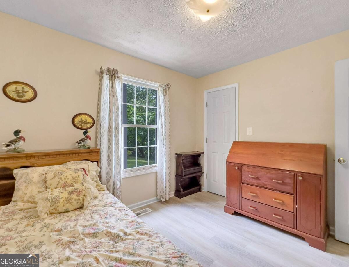 240 Riverview Road Property Photo 44