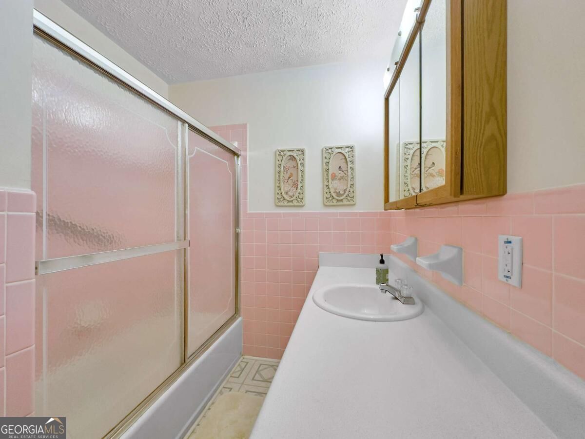 240 Riverview Road Property Photo 48