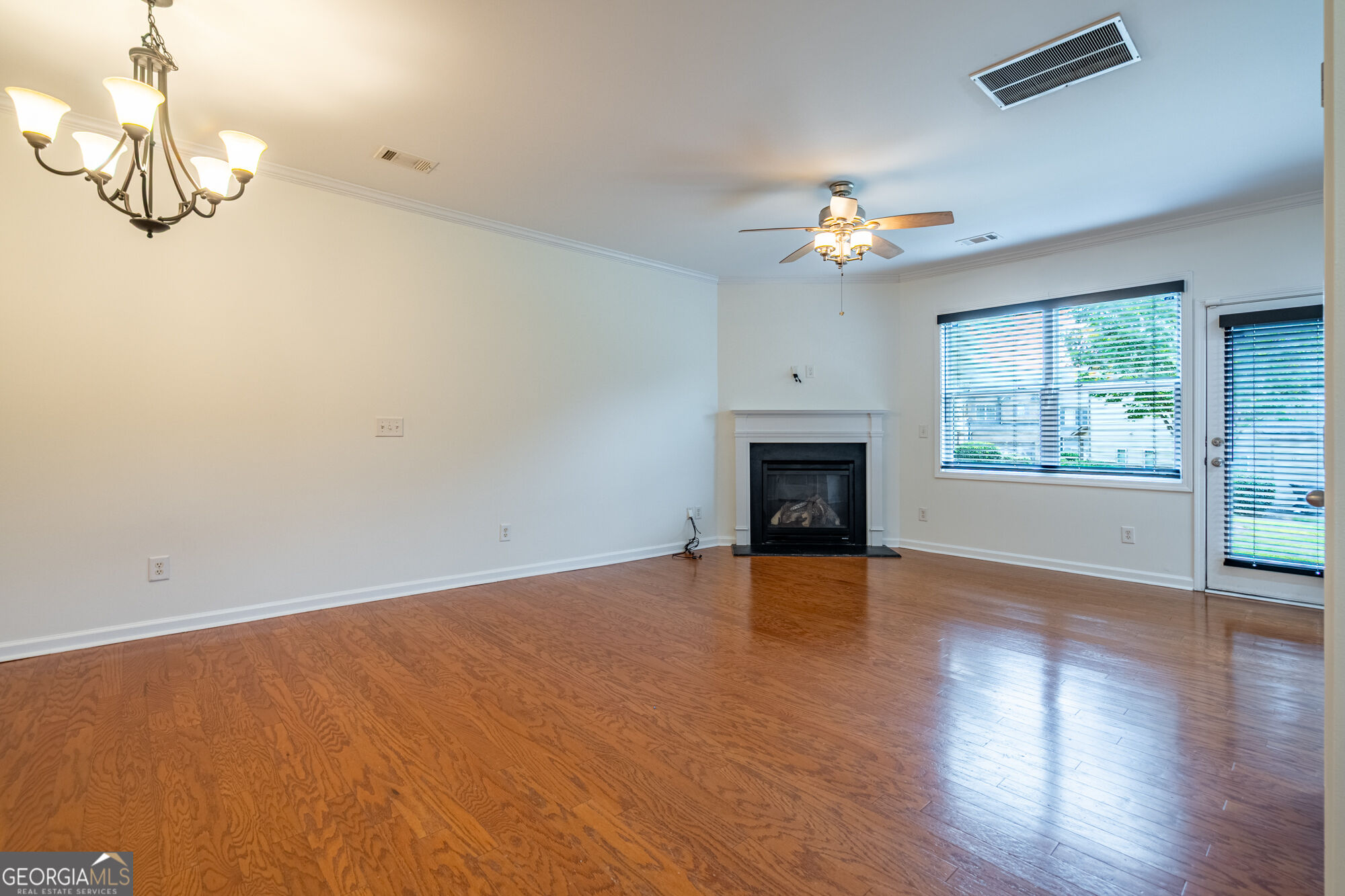 5621 Cobblestone Creek Avenue # 14 Property Photo 5