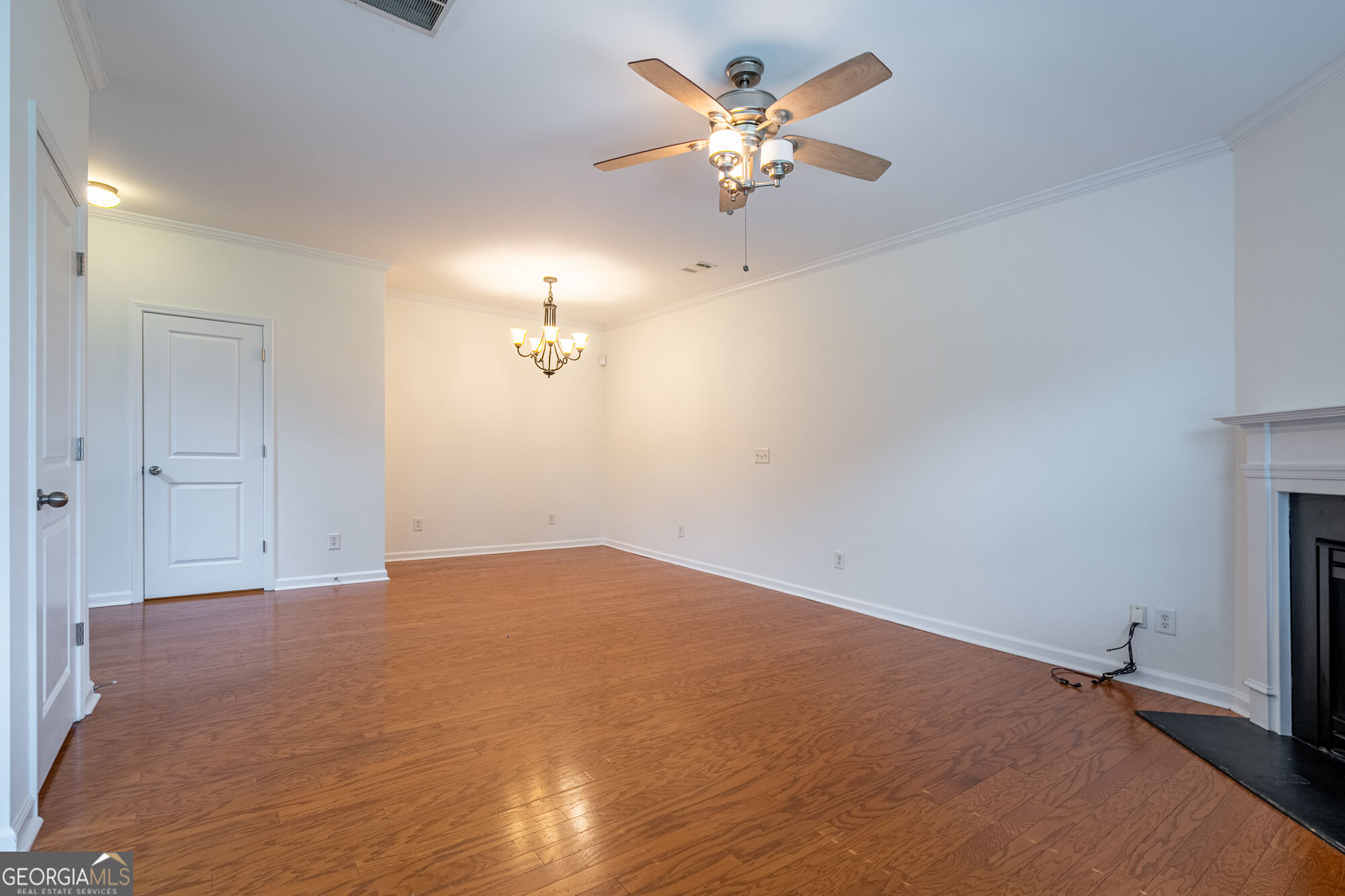5621 Cobblestone Creek Avenue # 14 Property Photo 6