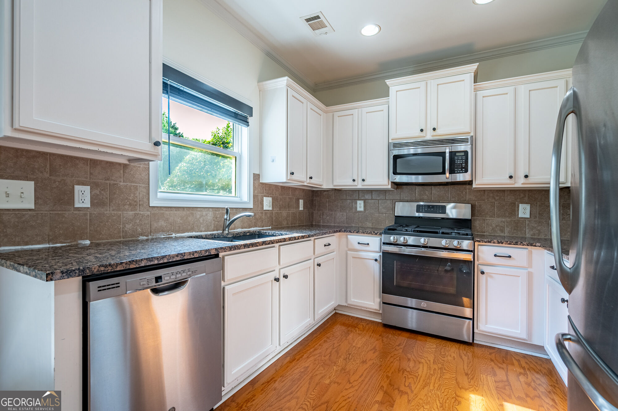 5621 Cobblestone Creek Avenue # 14 Property Photo 11