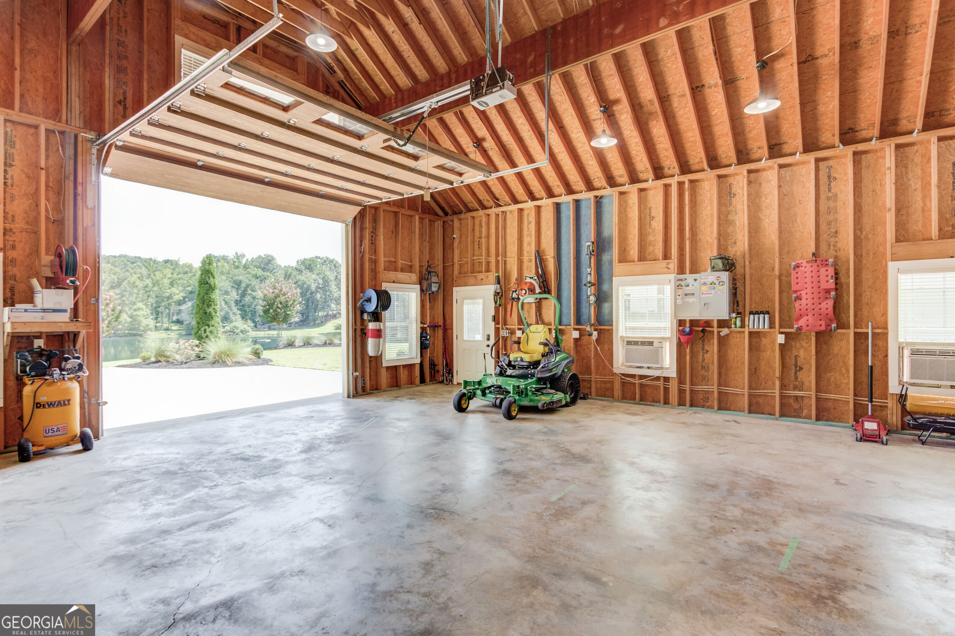 1092 Stewart Road Property Photo 62
