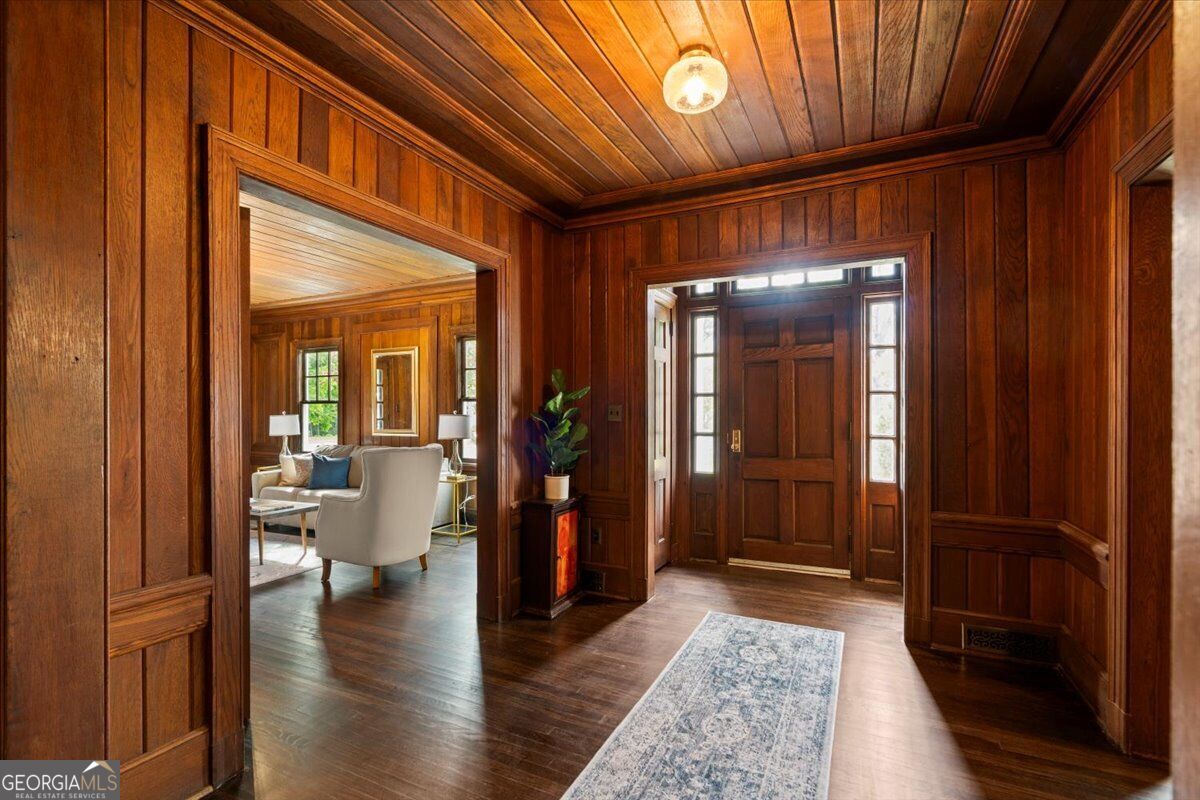6104 Floyd Street Ne Property Photo 11