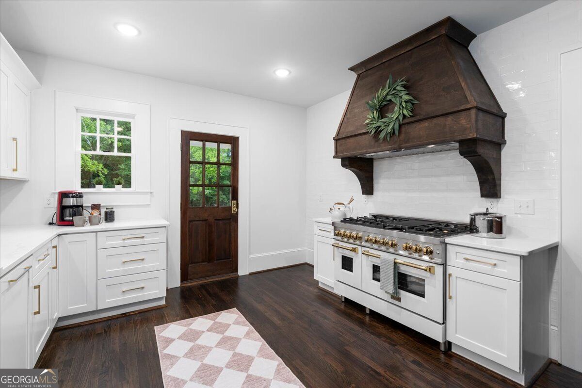 6104 Floyd Street Ne Property Photo 16