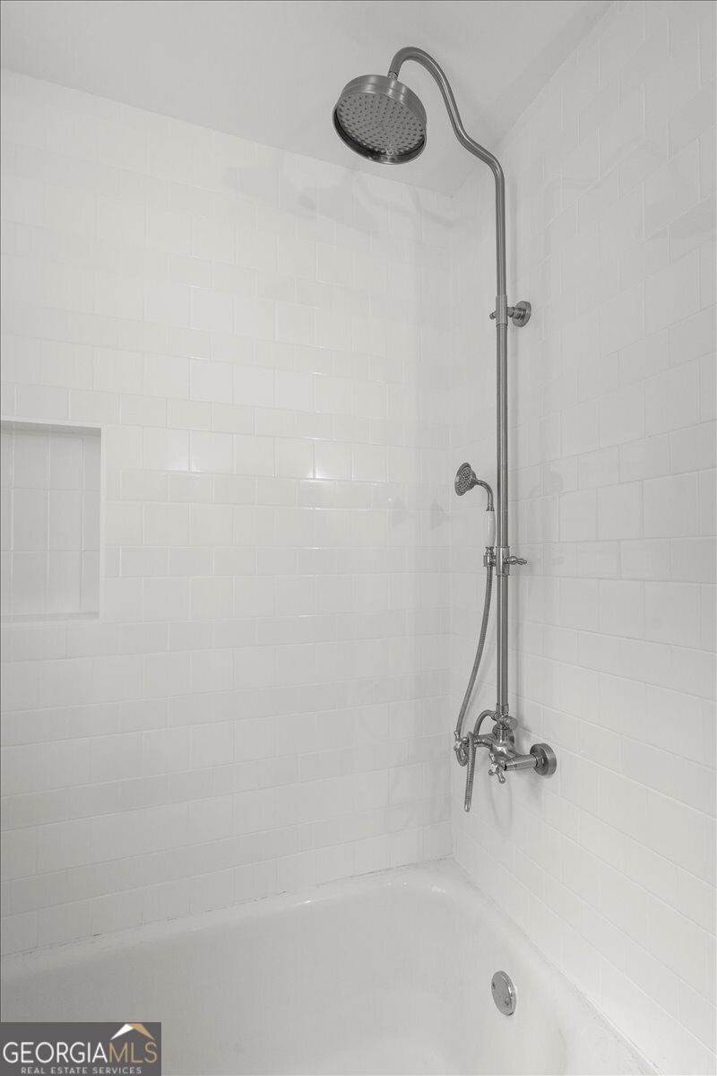 6104 Floyd Street Ne Property Photo 22