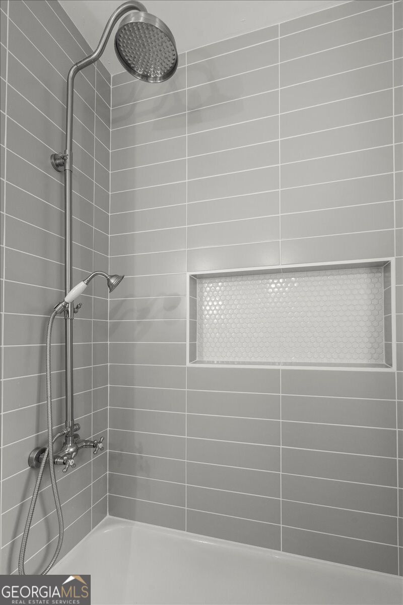 6104 Floyd Street Ne Property Photo 26