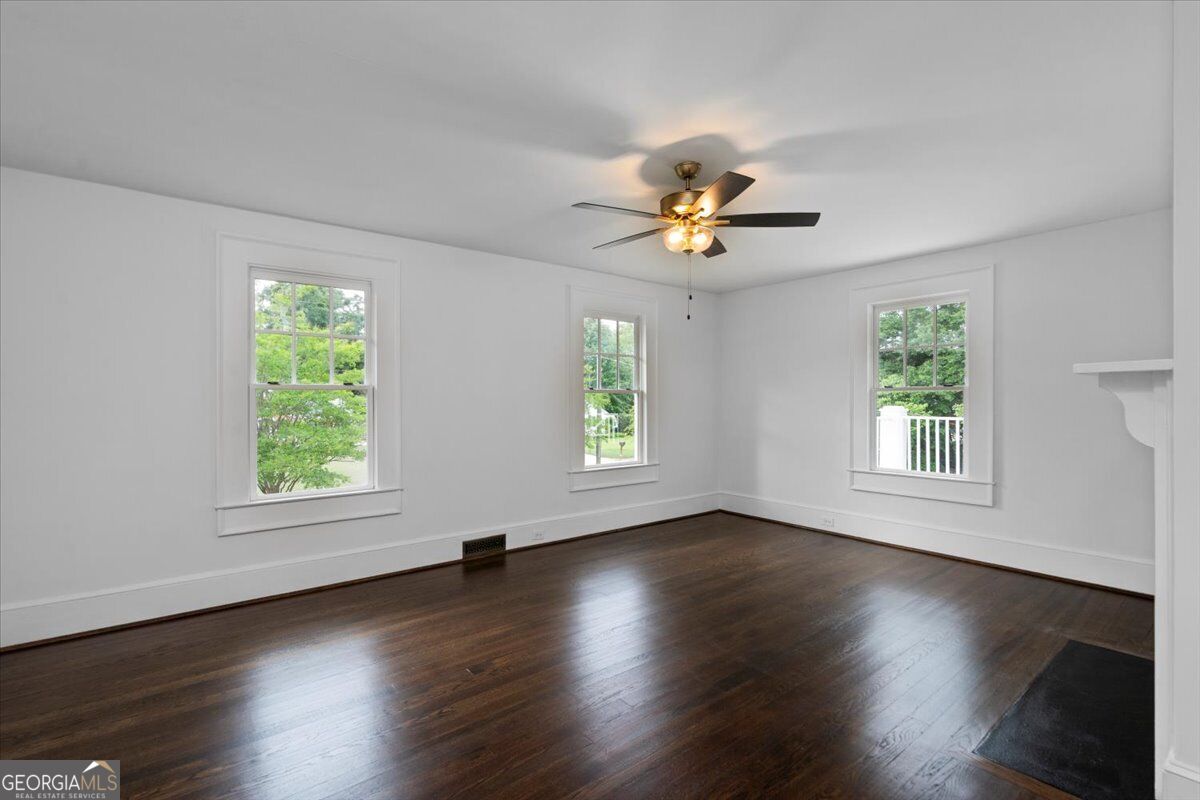 6104 Floyd Street Ne Property Photo 27