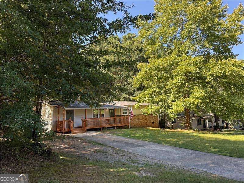 1414 Sycamore Drive NW Property Photo 1