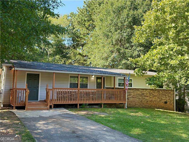 1414 Sycamore Drive Nw Property Photo 2