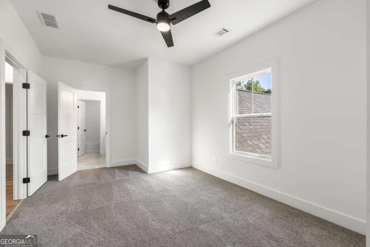 7252 Creekside Way Property Photo 45