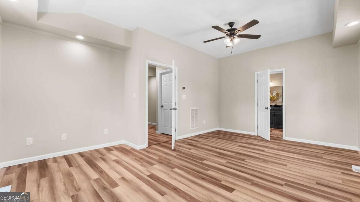 453 Mountain View Road Se Property Photo 12