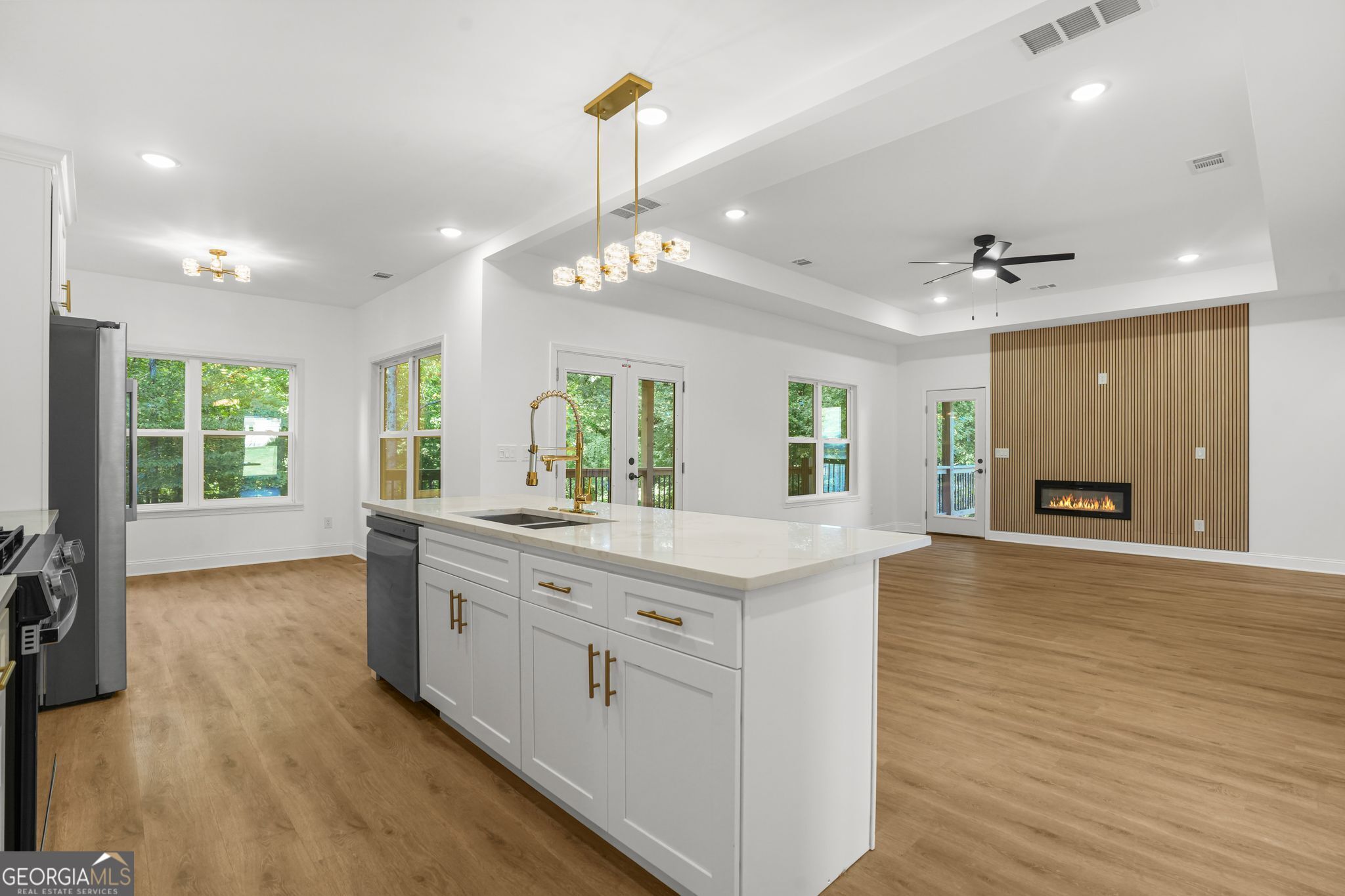 610 Herron Trace Property Photo 4