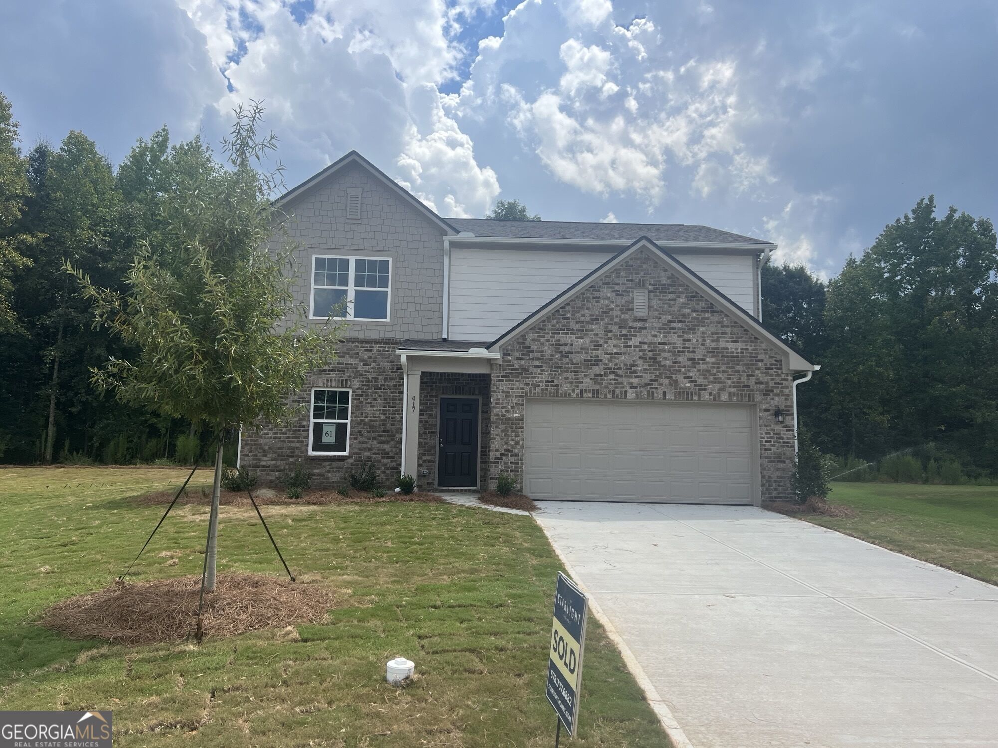 417 Silverton Drive Property Photo 1