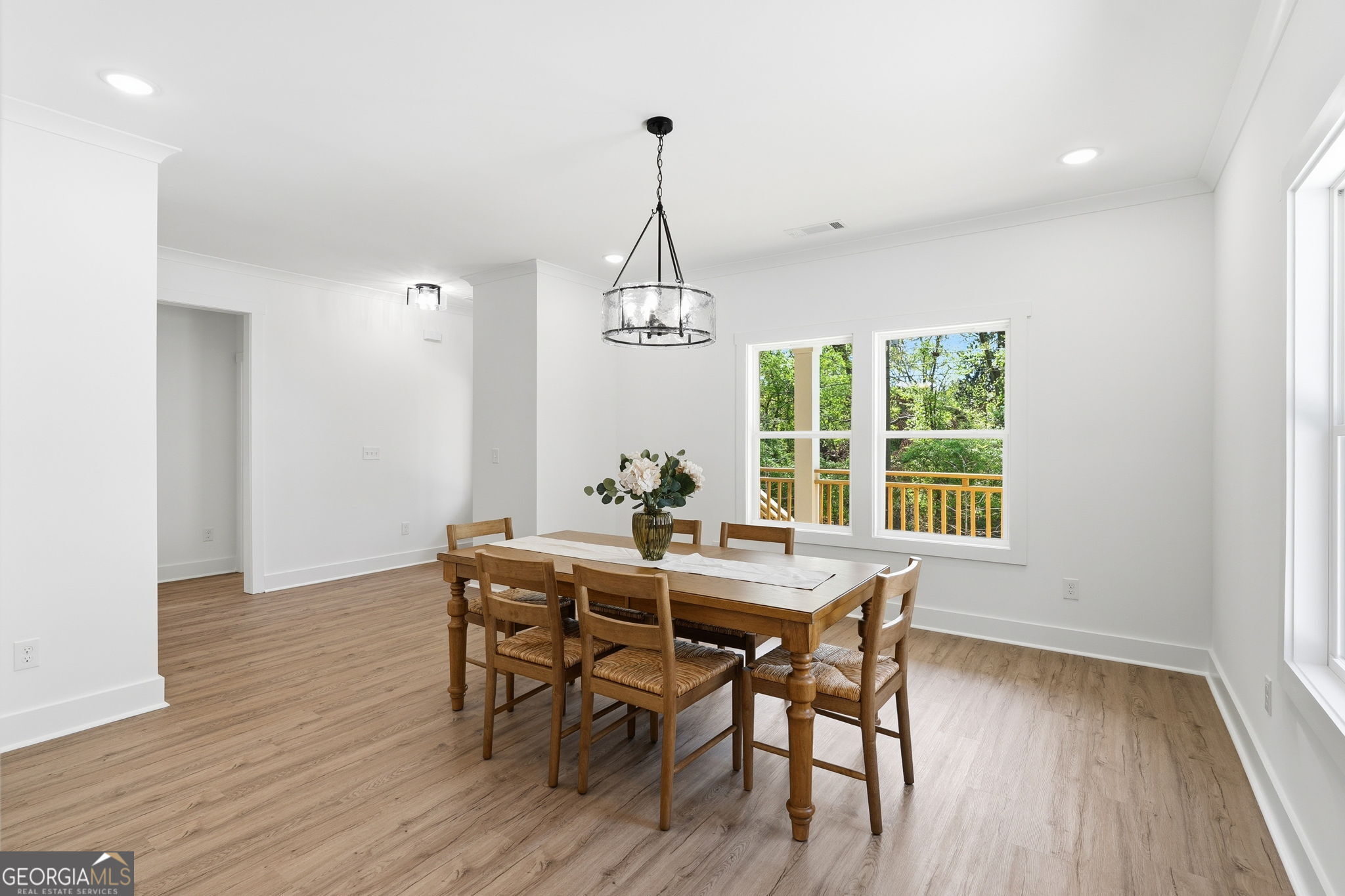 5173 Martin Street Se Property Photo 21