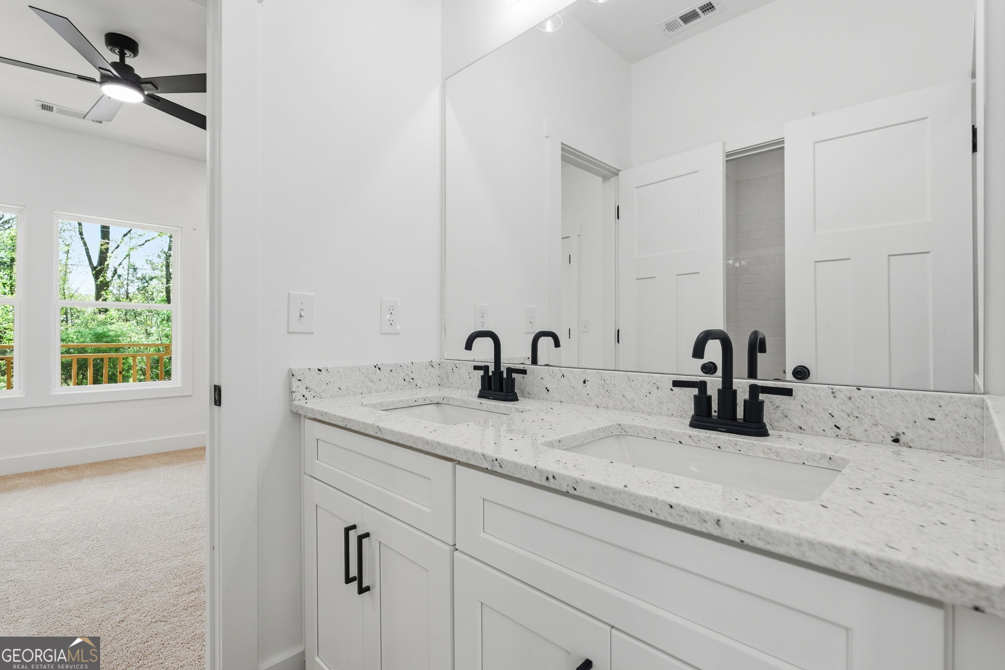 5173 Martin Street Se Property Photo 26
