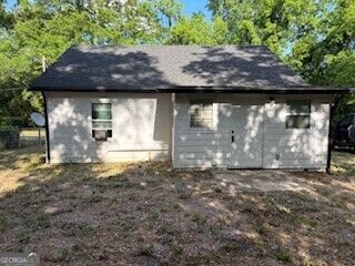 720 Baker Street Property Photo 2
