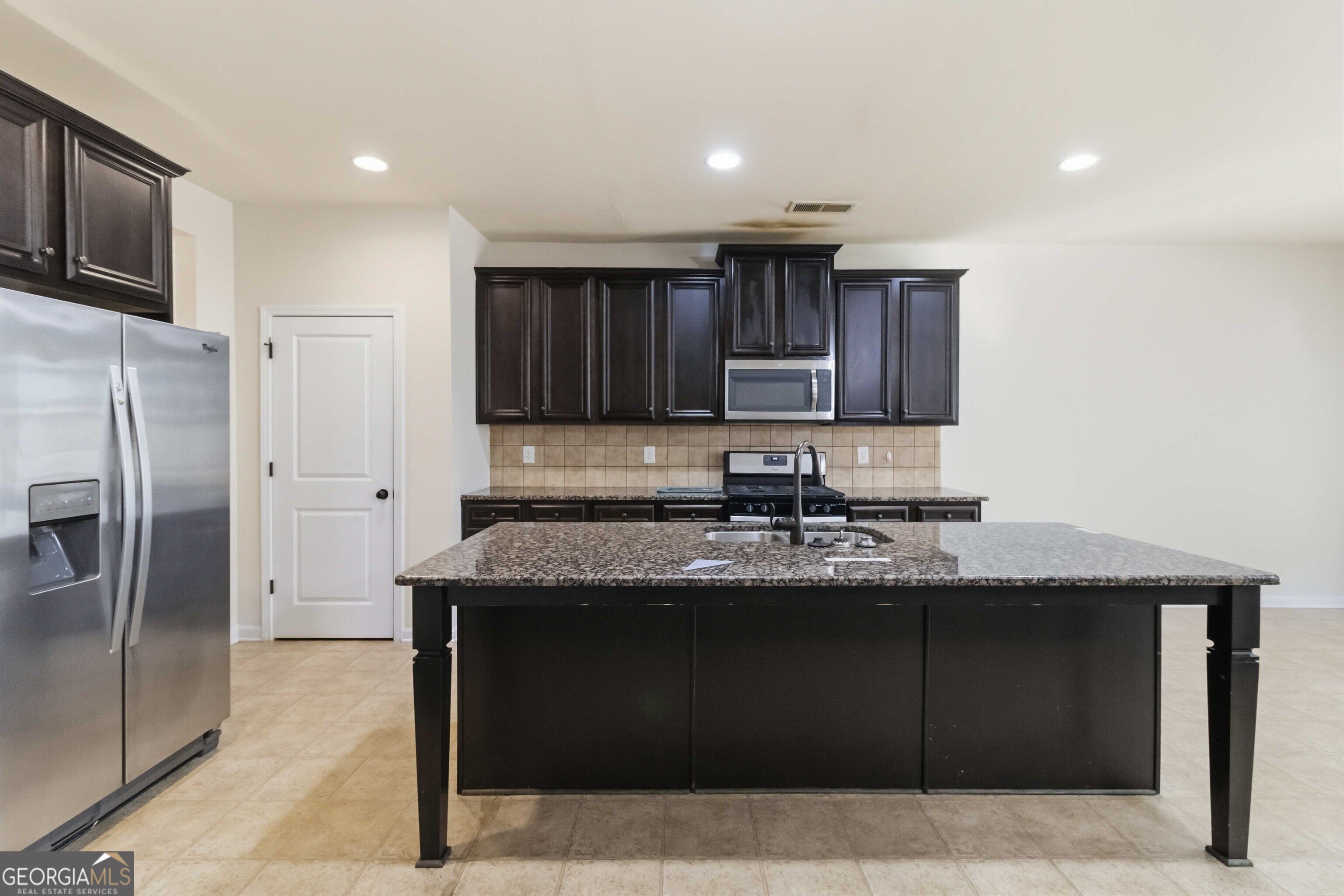 2138 Dodson Woods Drive Property Photo 10