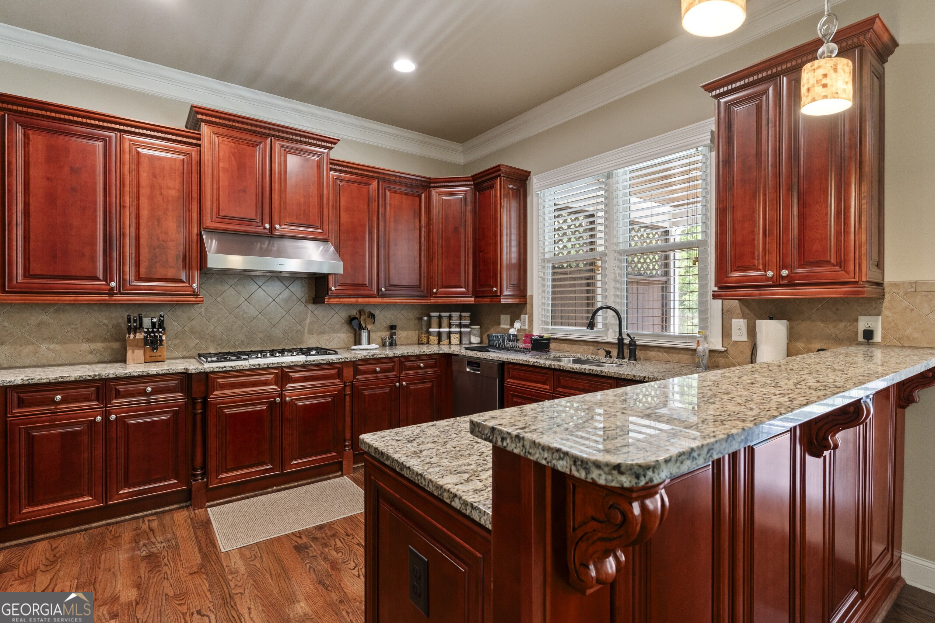 276 Trecastle Square Property Photo 4