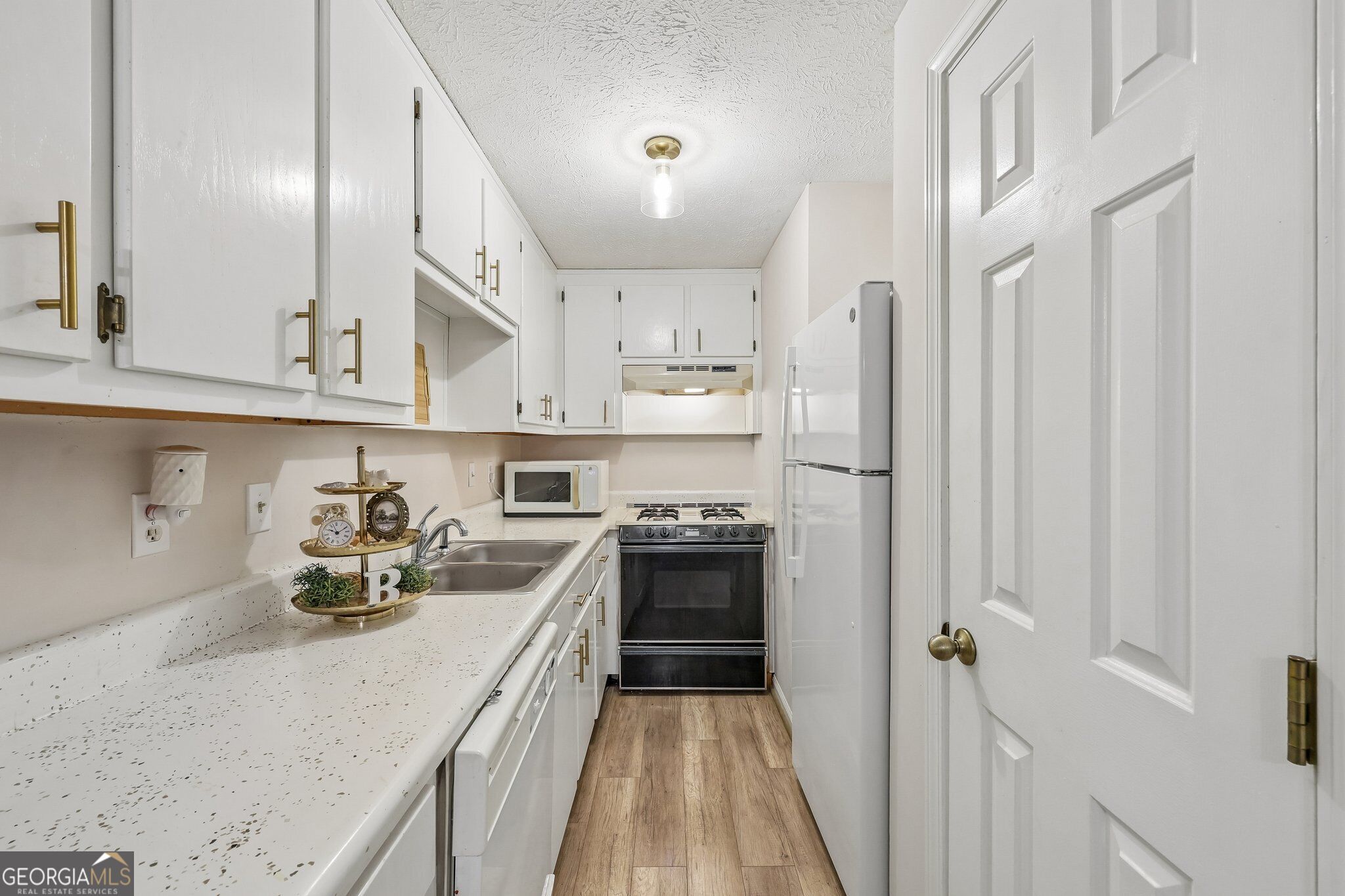 1398 Elliott Family Parkway Property Photo 7