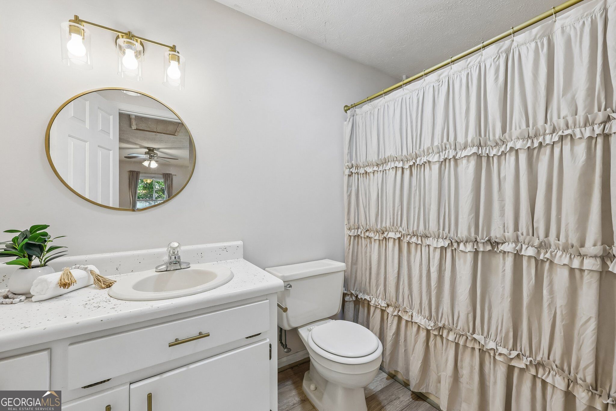 1398 Elliott Family Parkway Property Photo 10