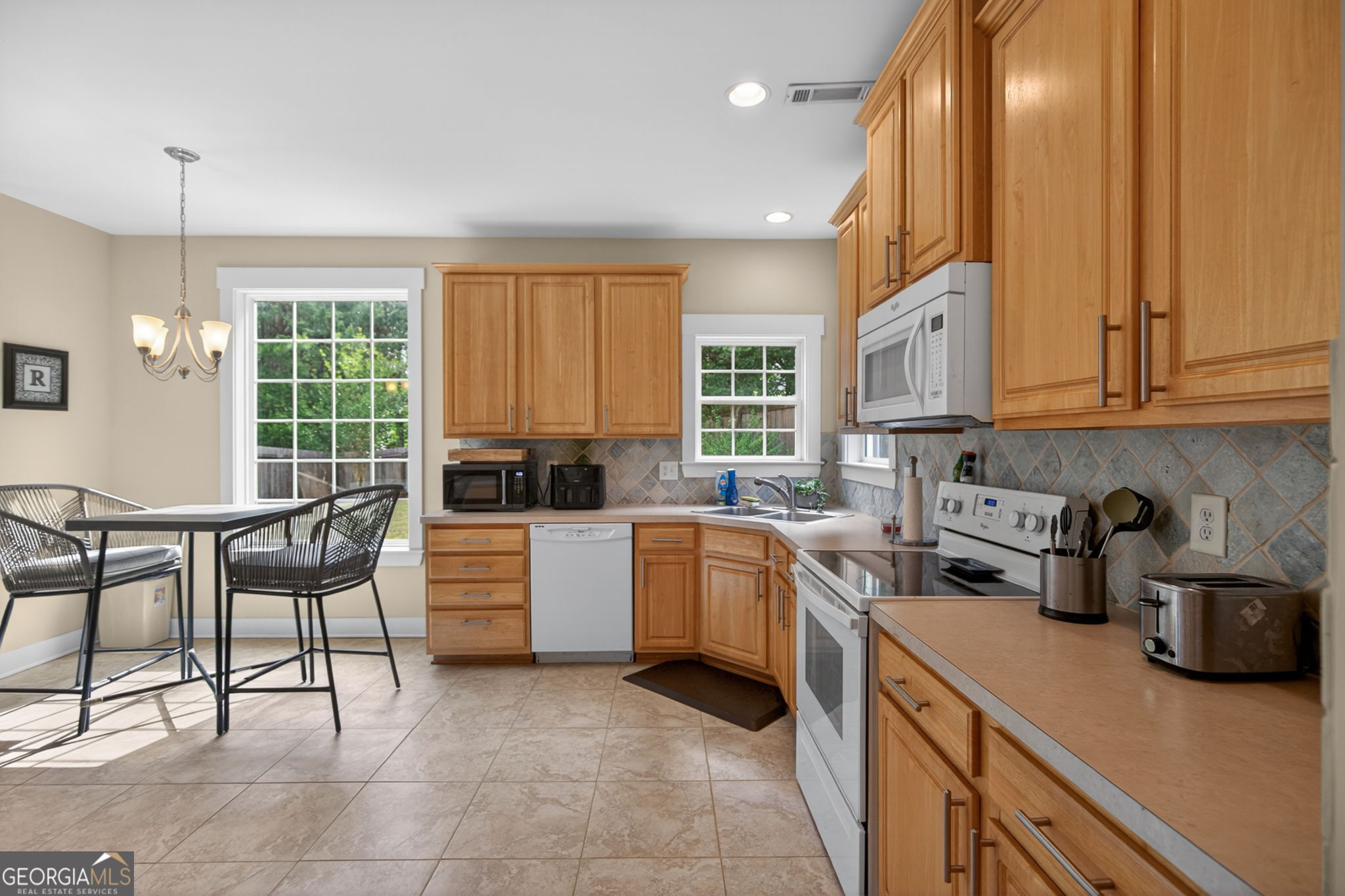 507 Rippling Court Property Photo 8