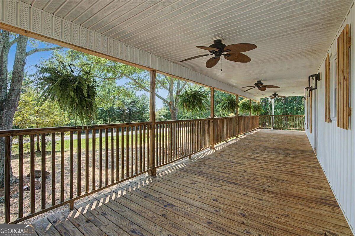 938 Mandeville Road Property Photo 3